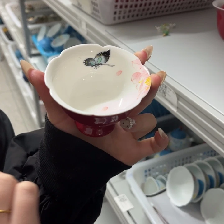 主人杯。
