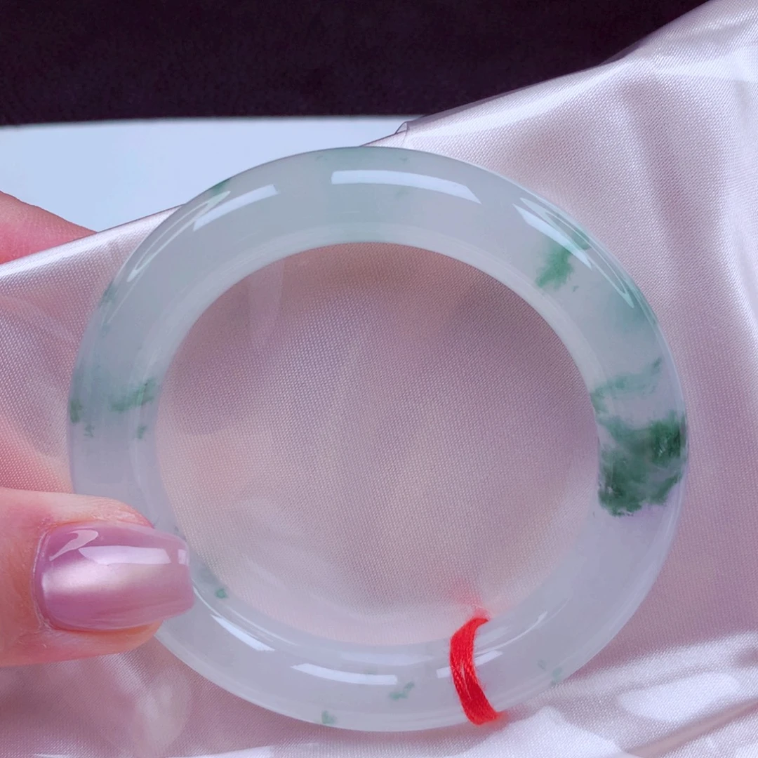 翡翠未镶嵌手镯手镯