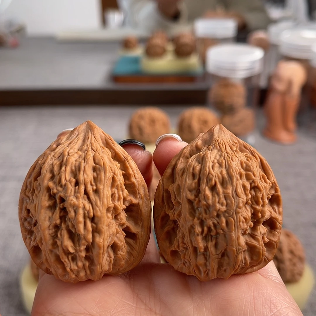 吊坠文玩核桃40火焰鸡心全品