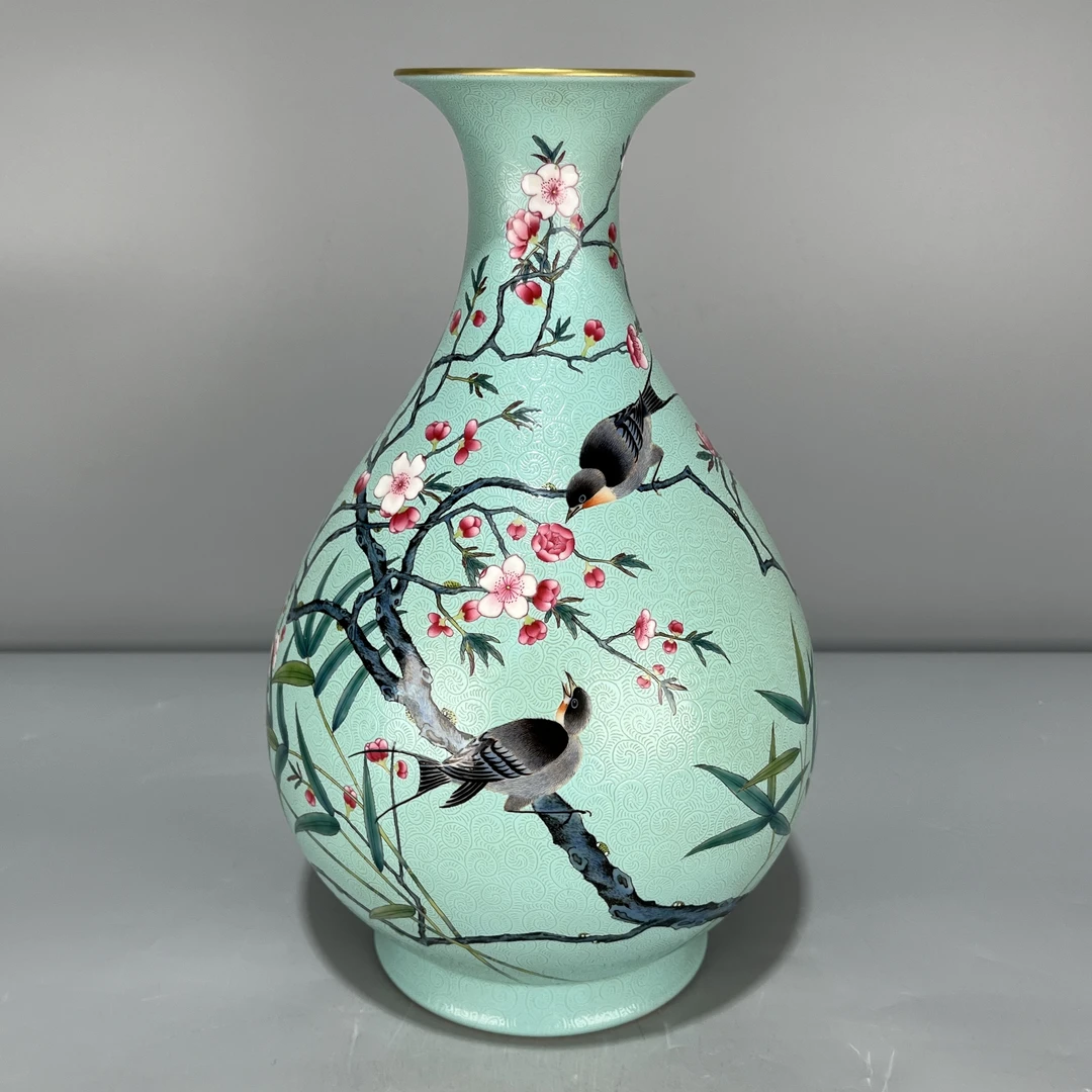 当代仿制 仿古大清雍正年制松石绿釉粉彩描金喜鹊闹梅玉壶春瓶