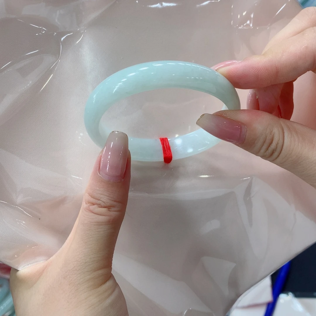 翡翠手镯未镶嵌好**y买断