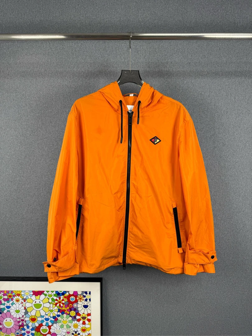 99新 BURBERRY/博柏利 博柏利刺绣LOGO冲锋衣拉链外套 54码 12681