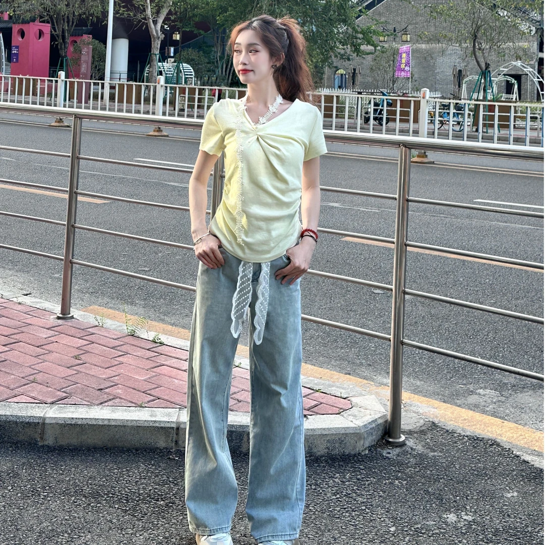 夏季薄款女款浅色蕾丝花边腰带复古高腰显瘦直筒牛仔裤2025新款