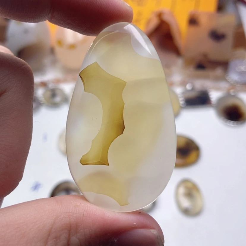 【闪购商品】玛瑙/玉髓颈饰未镶嵌