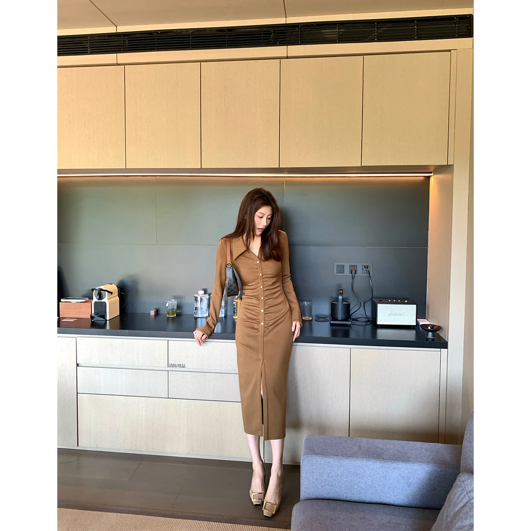 【ALONE SAVOR】龍喜儿嫚妙 法式优雅单排扣捏褶翻领连衣裙J121