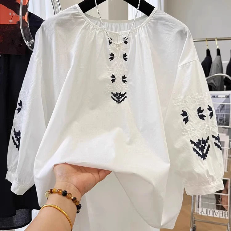 民族风设计感刺绣宽松薄款灯笼袖轻薄透气衬衫女显瘦大码韩版圆领
