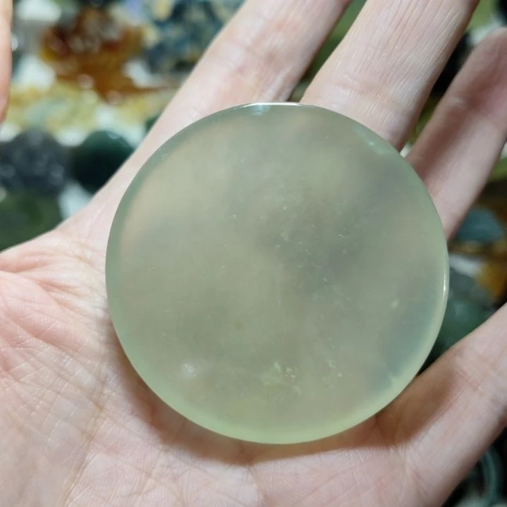 岫玉未镶嵌挂坠款式