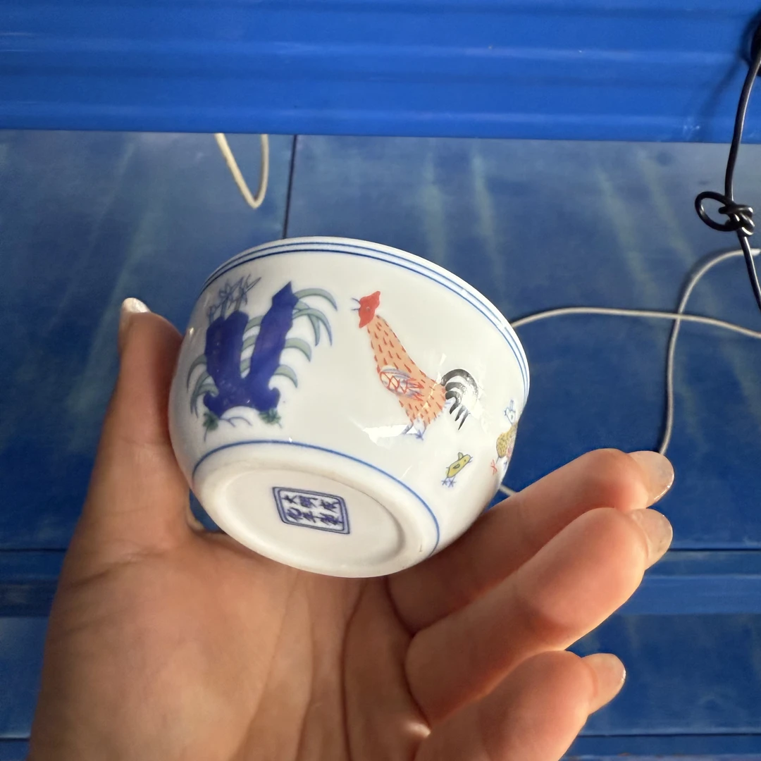 仿古鸡缸杯斗彩品质不错很好看