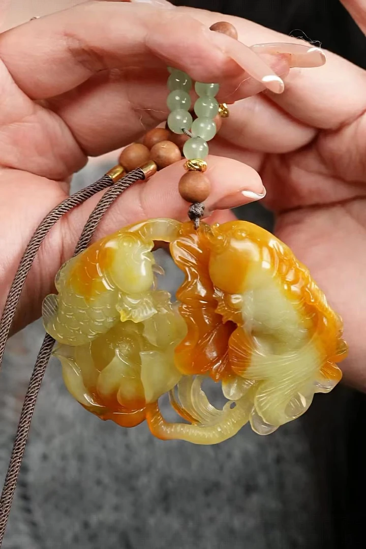 岫玉双鱼玉佩吊坠