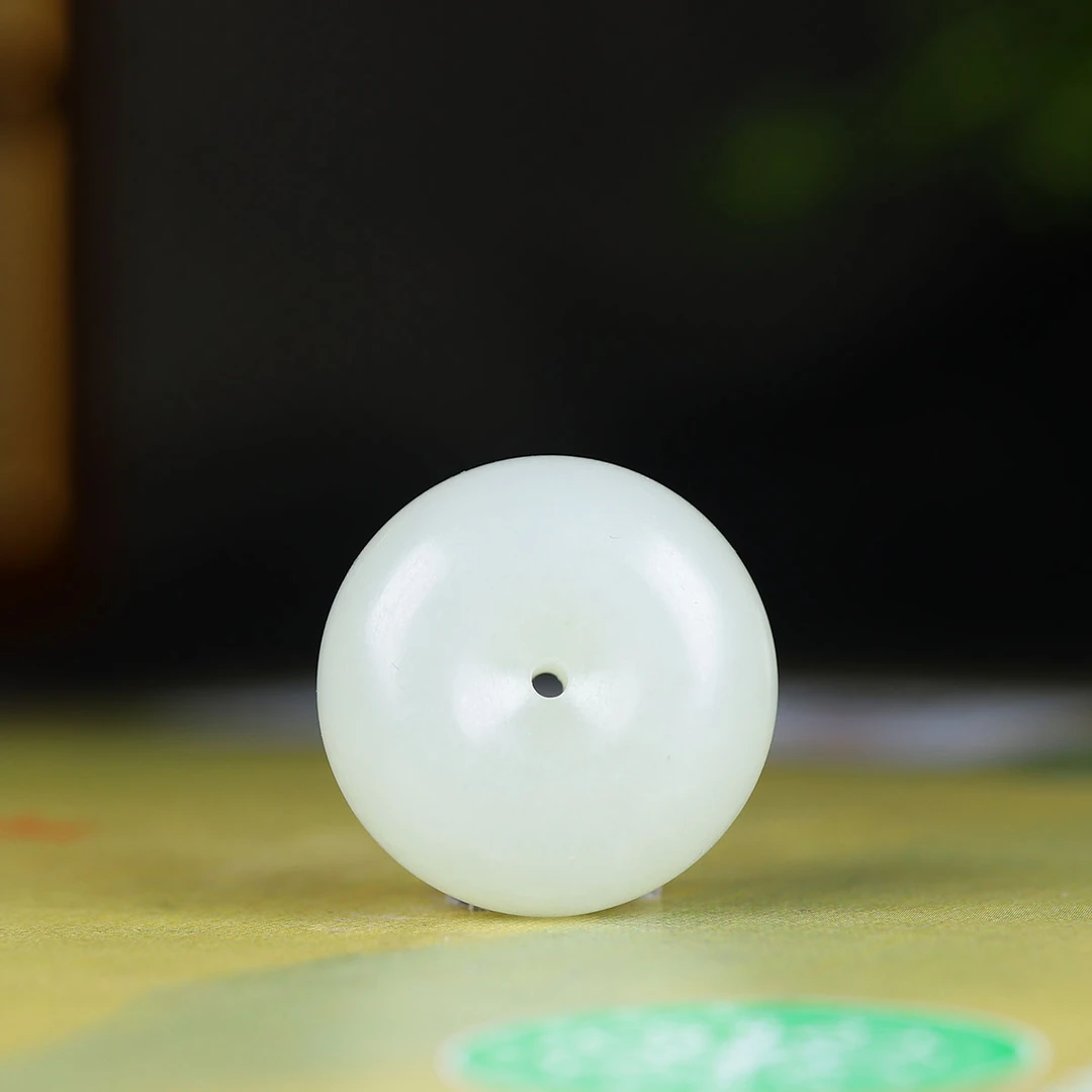 100228和田玉冰白玉平安扣