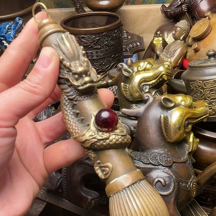 精美铜器批发档口