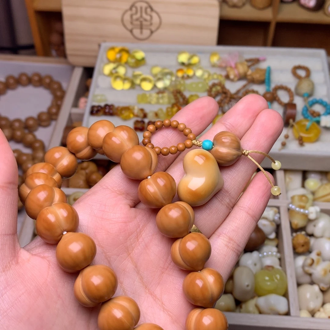 吊坠猴头核桃16柯基串爱心屁桃滴流