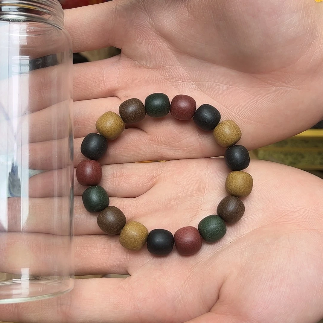 大叶紫檀（黑酸枝木类）