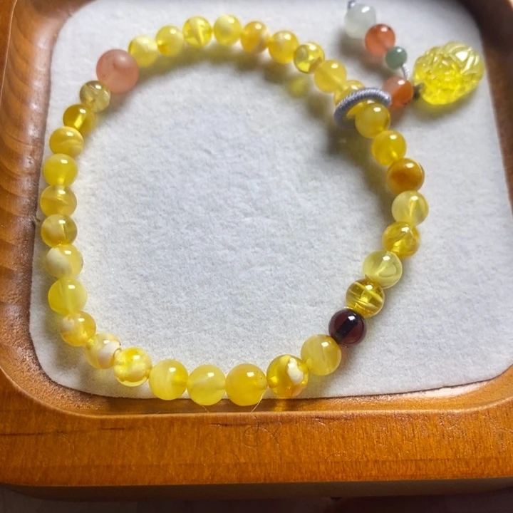 蜜蜡裸石未镶嵌尺寸5加，微瑕