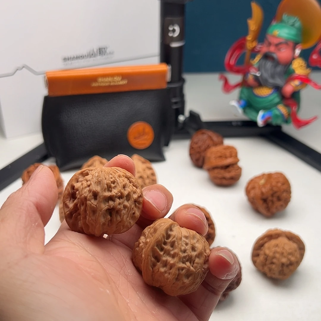 来***盘吊坠文玩核桃山地磨