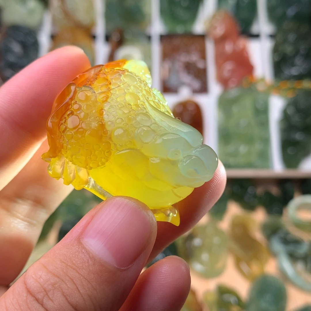 岫玉未镶嵌岫玉挂件金蟾