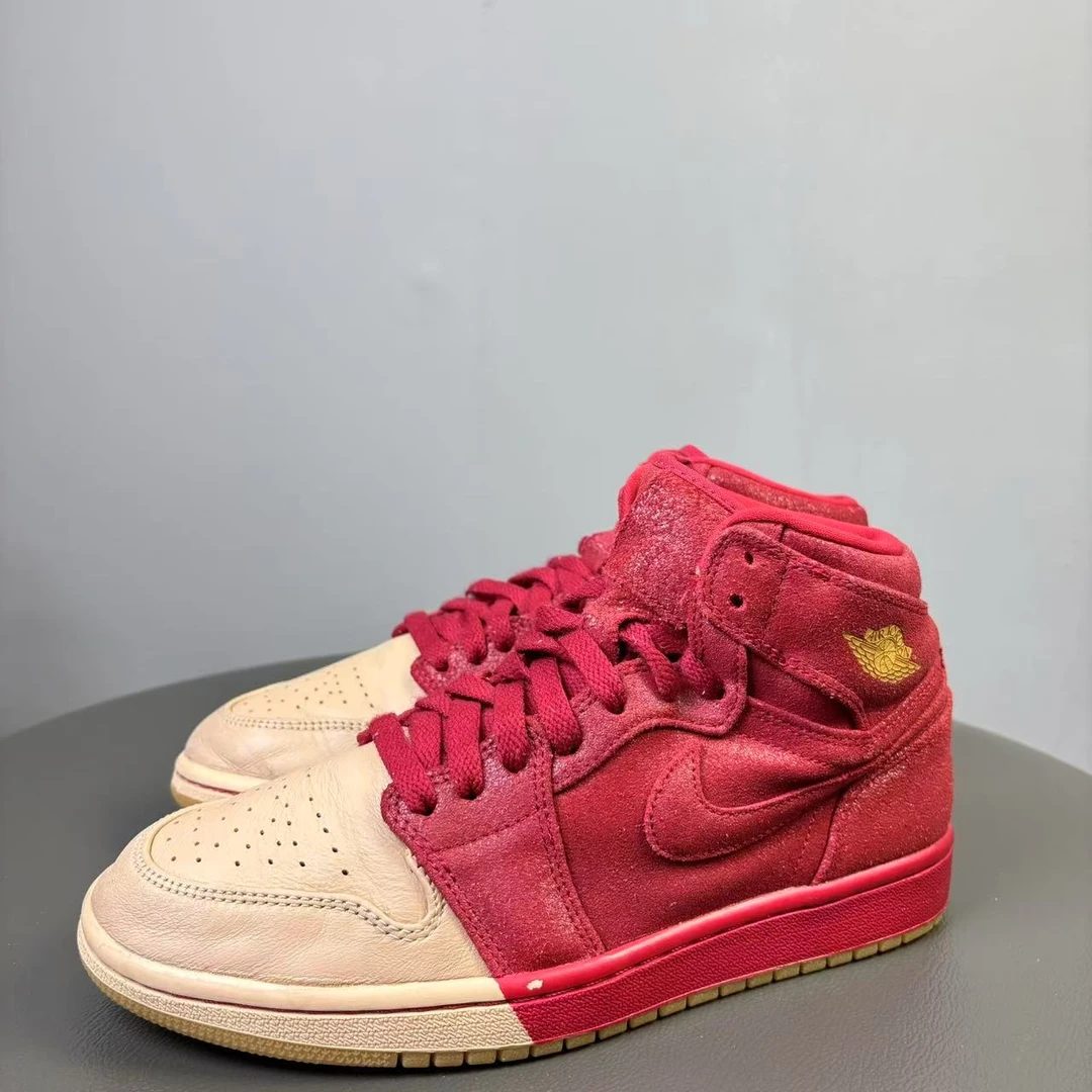 90新 AIR JORDAN 39码/内长250 AJ1红色球鞋 非原盒