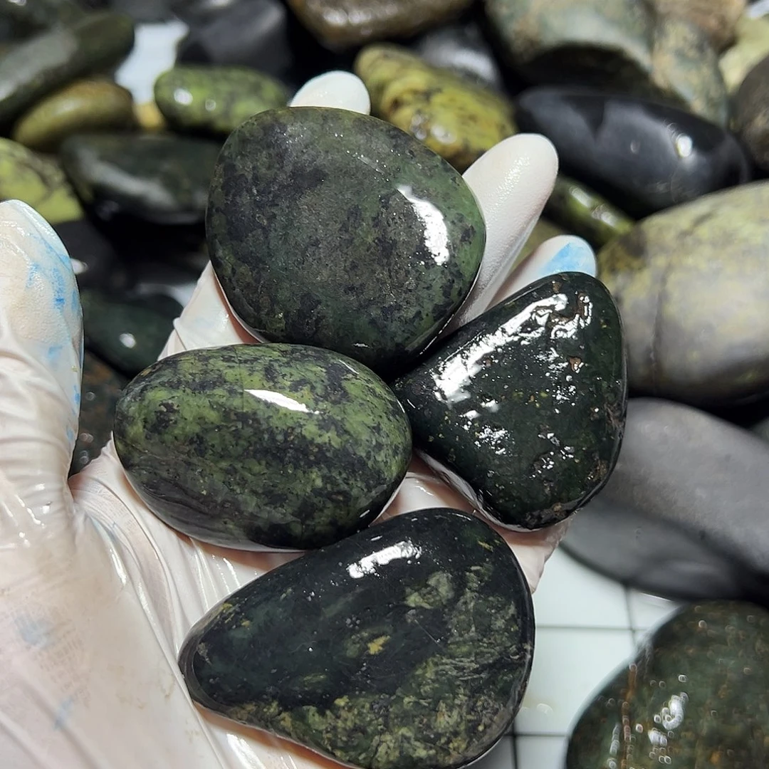 未镶嵌蛇纹石玉西藏藏玉药王石1*