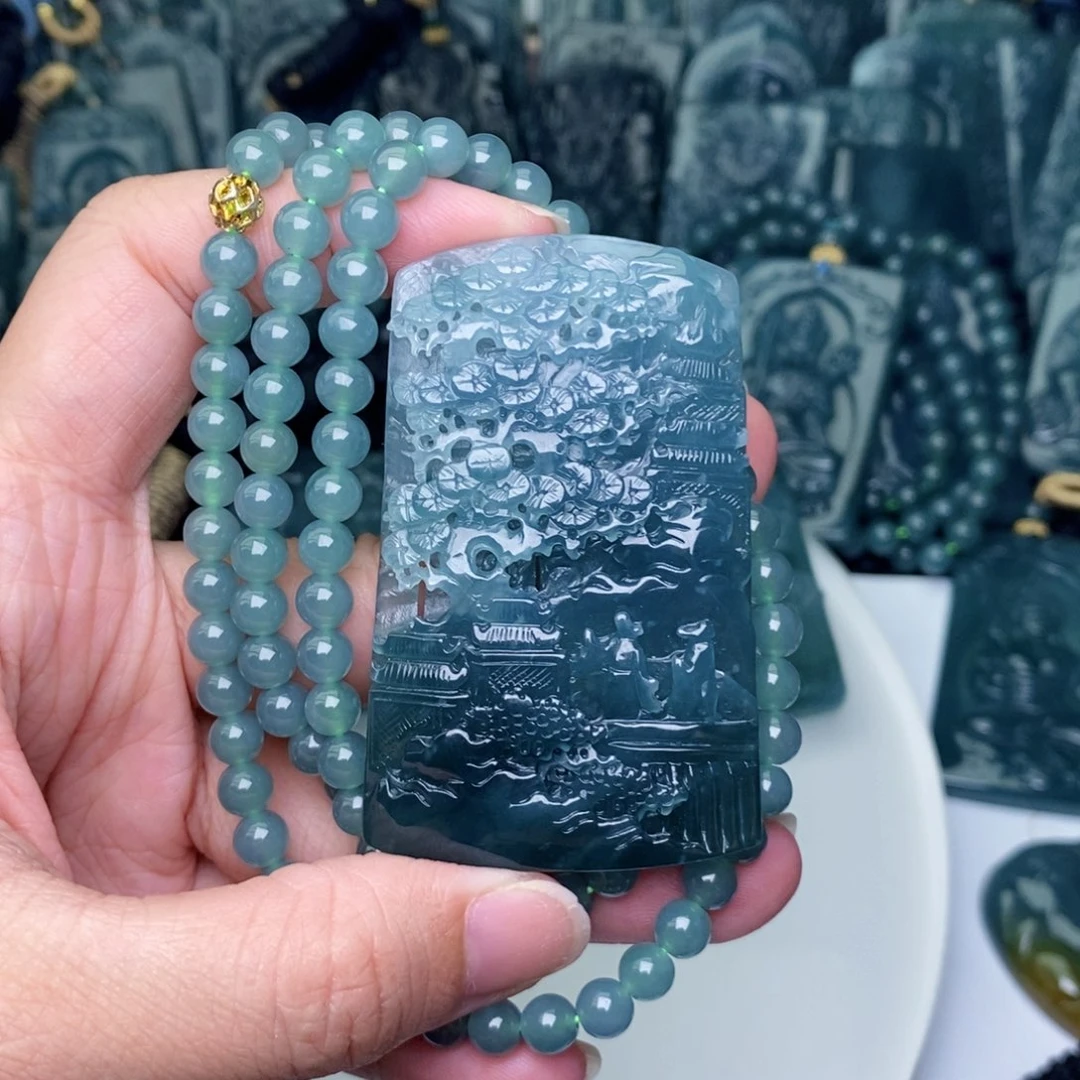 颈饰未镶嵌翡翠