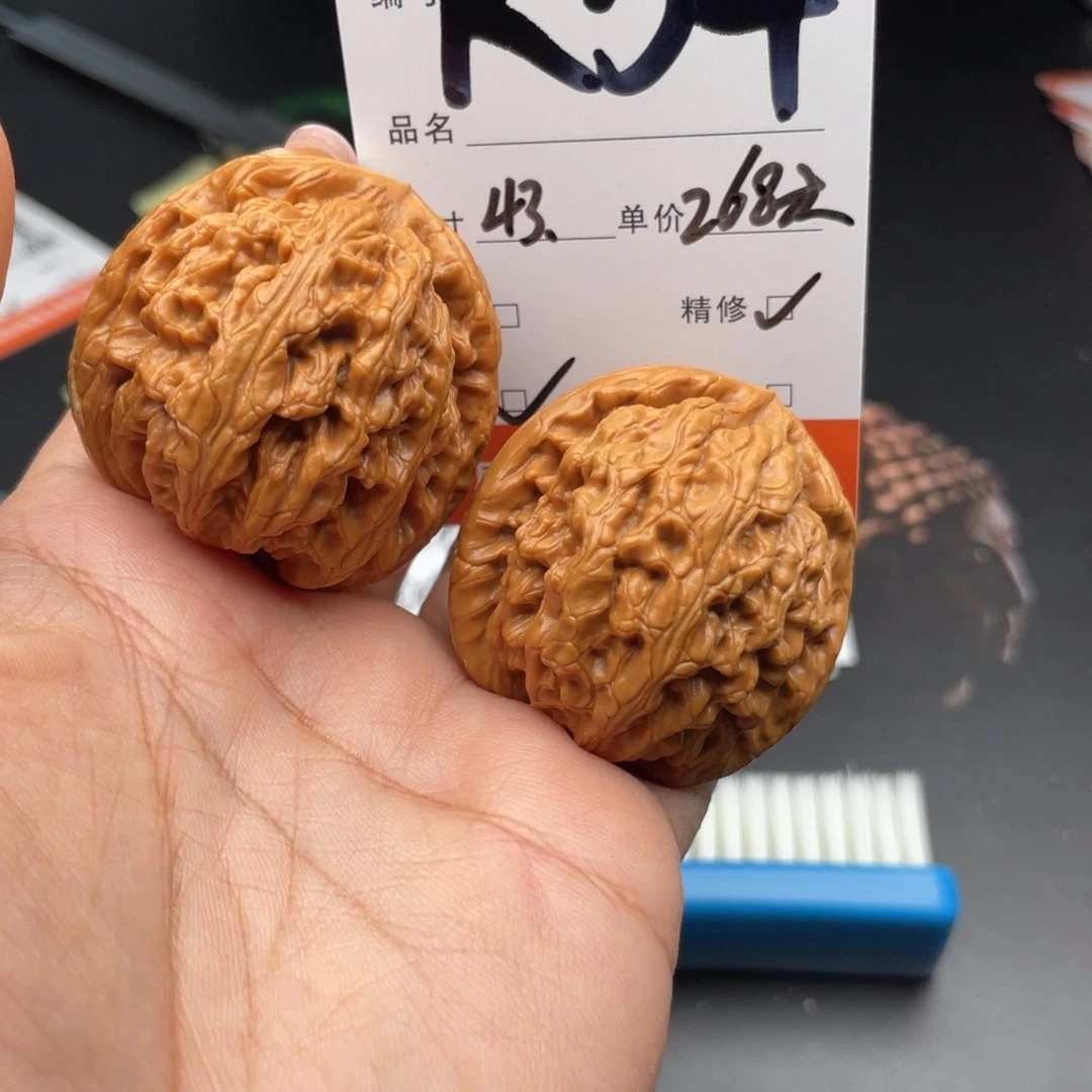 嘉***呀文玩核桃把件43尺寸红锦鲤