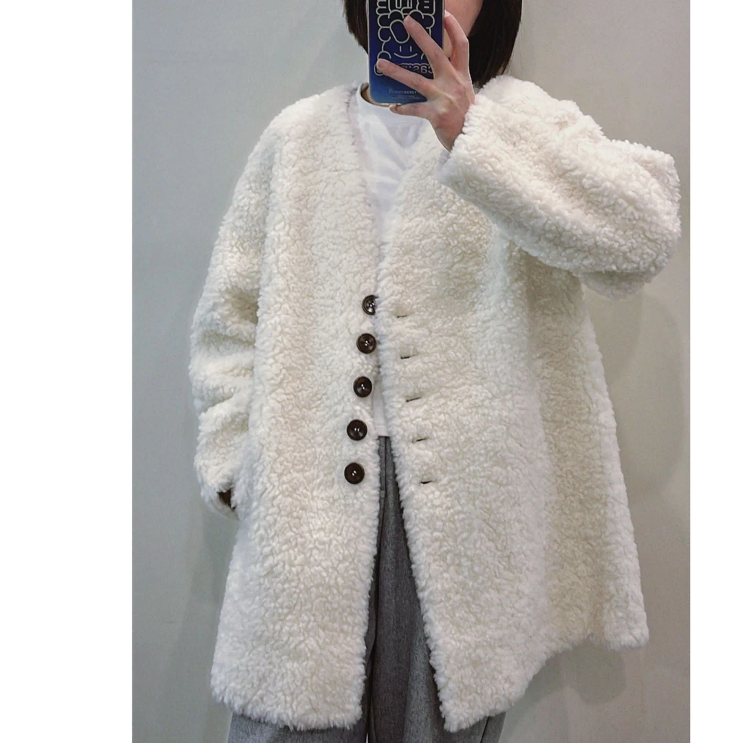 1172白月光)小CC穿搭2024冬新款高定系列简约单排扣皮毛一体外套