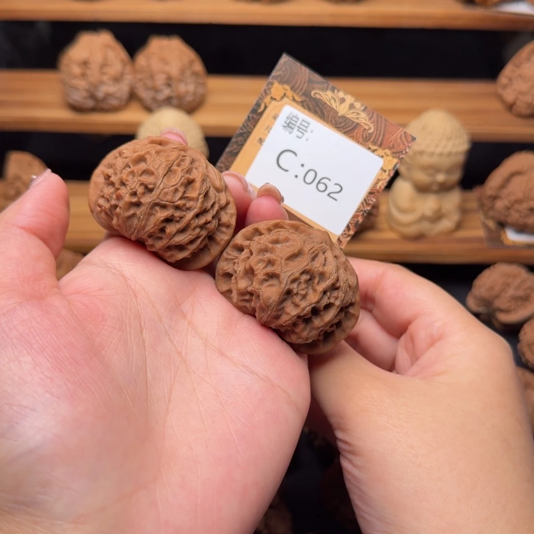 核桃c062宫灯4.4+全品