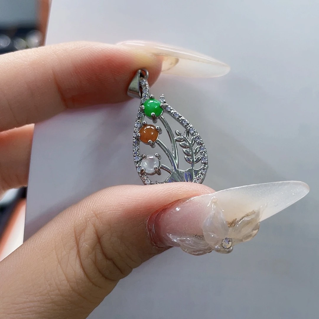 翡翠未镶嵌颈饰天然翡翠Ａ货