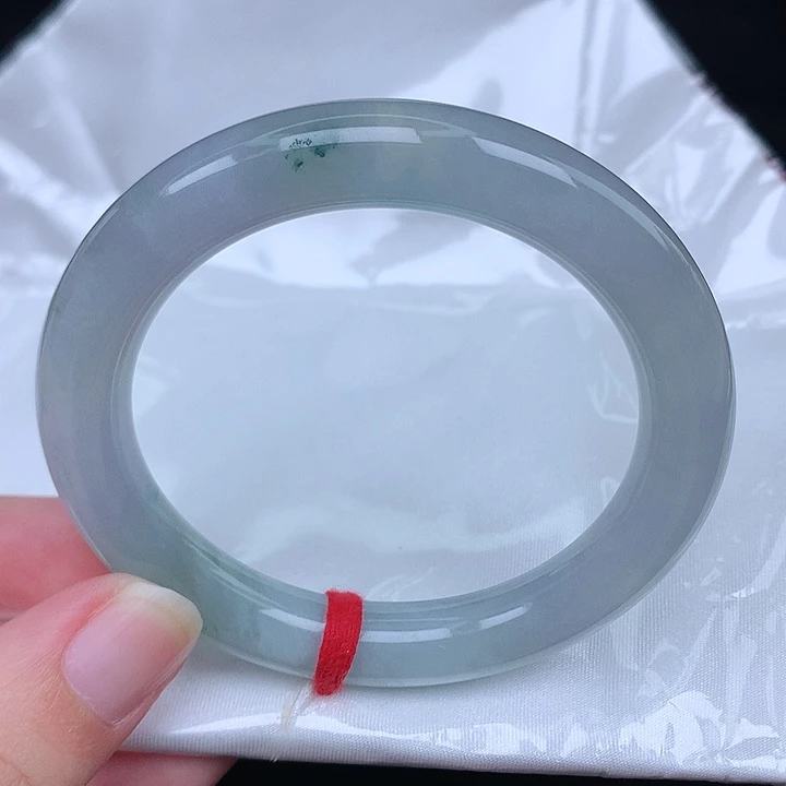 未镶嵌手镯（圆镯）翡翠天然