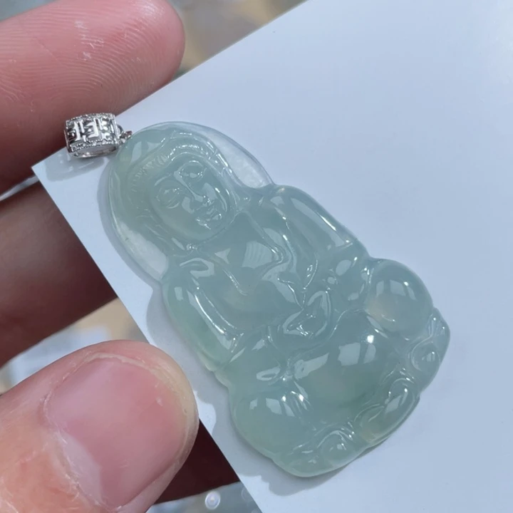 颈饰18K金镶嵌翡翠