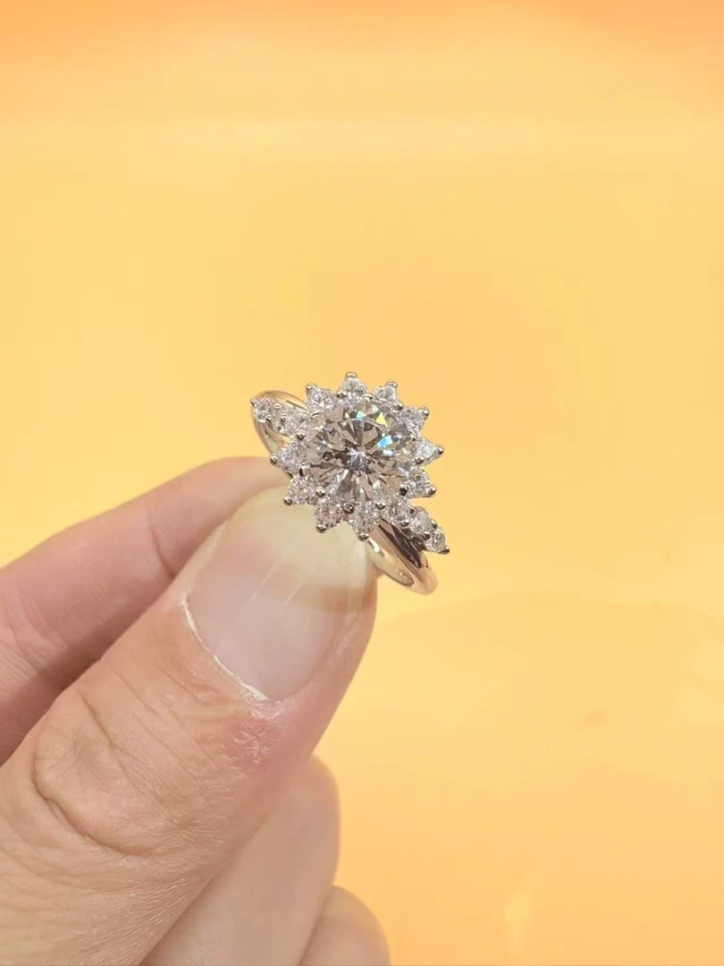 925银莫桑石银制品 【承诺女戒】1克拉    轻奢  婚戒  /合成碳硅石