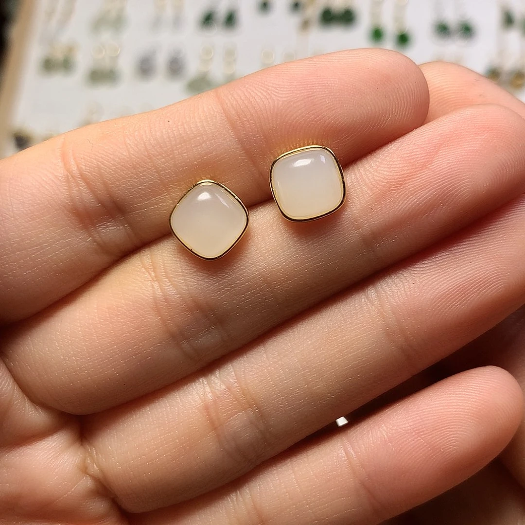 银S925镀金镶嵌和田玉（白玉）耳饰梧**下