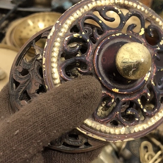 人***年闪电购铜摆件工艺品