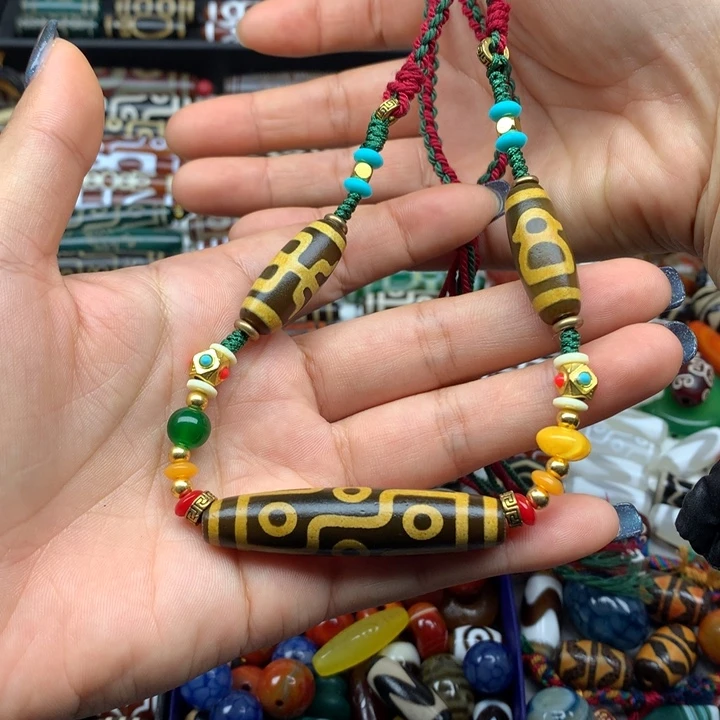 玛瑙/玉髓未镶嵌吊坠(赠链)