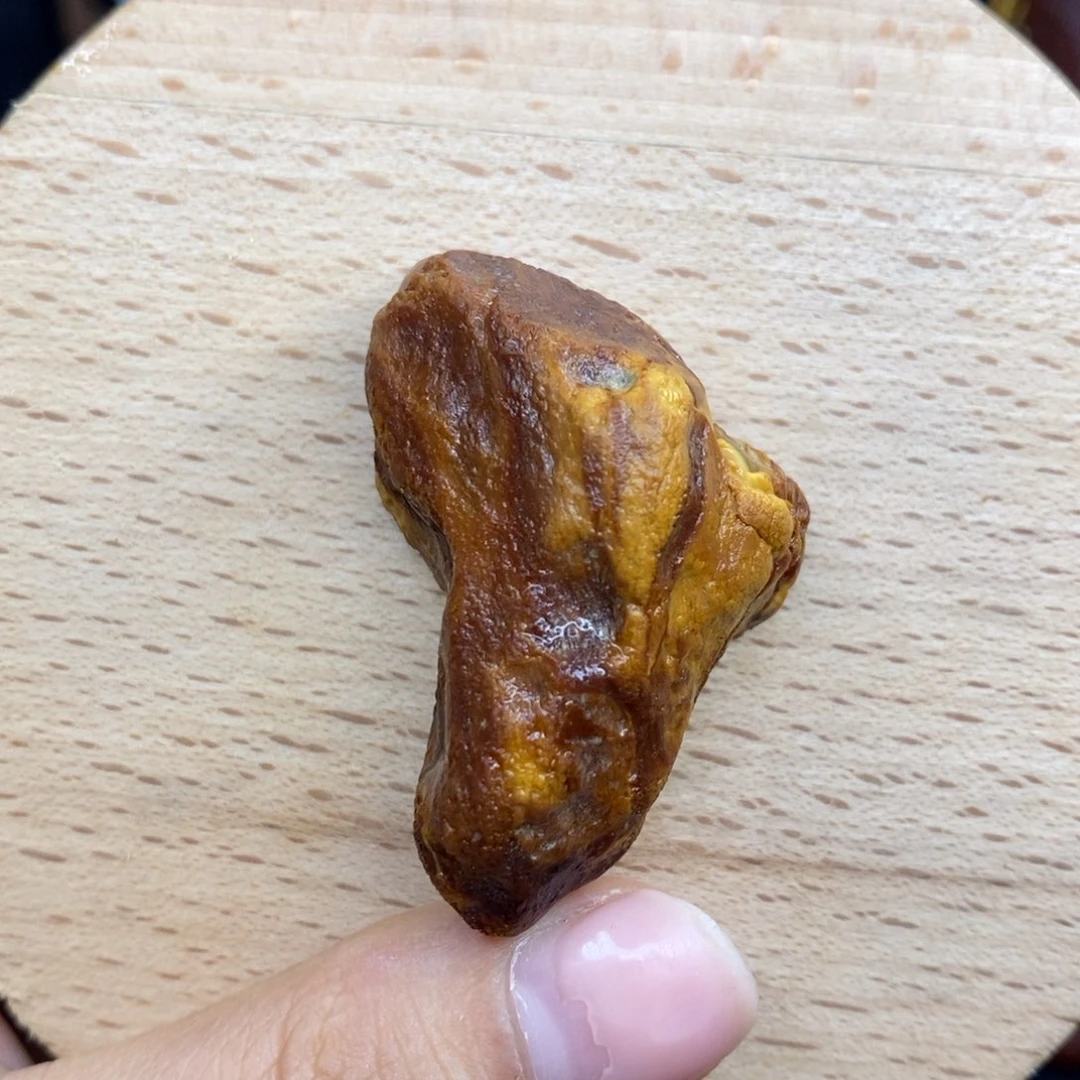 定制琥珀未镶嵌梨
