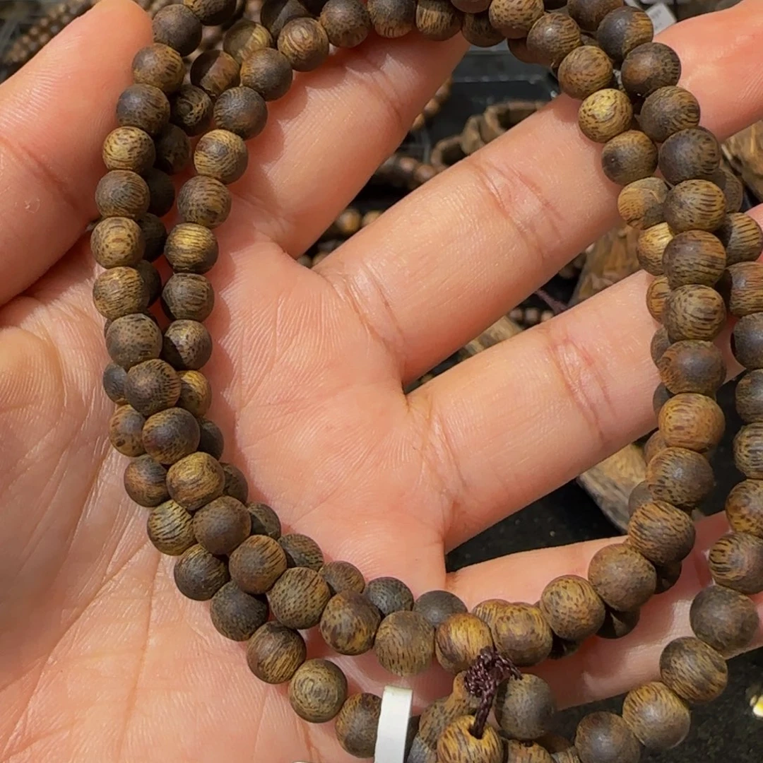 拉***谅沉香手串海南顶级沉水0.6