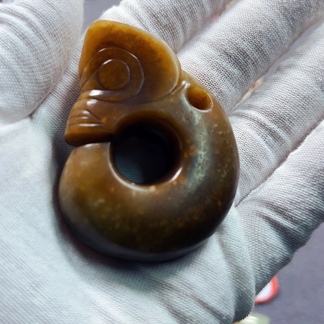 和田玉未镶嵌挂件一**地