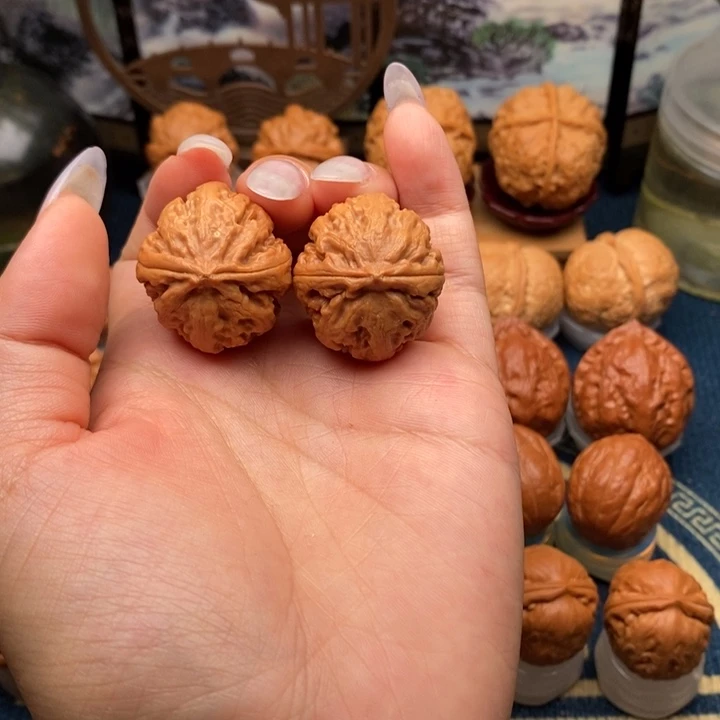 文玩核桃把件西瓜八棱