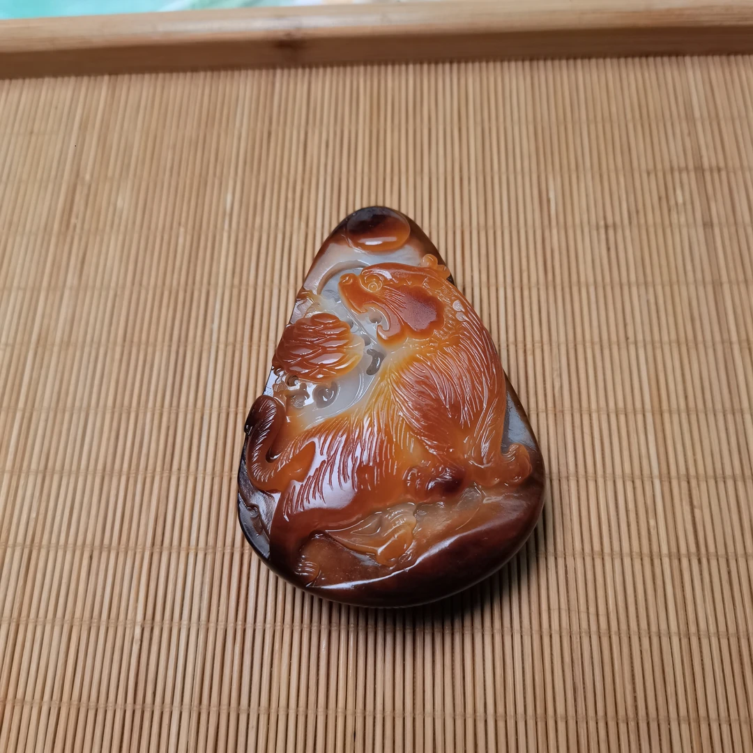 新疆和田玉上山虎173克