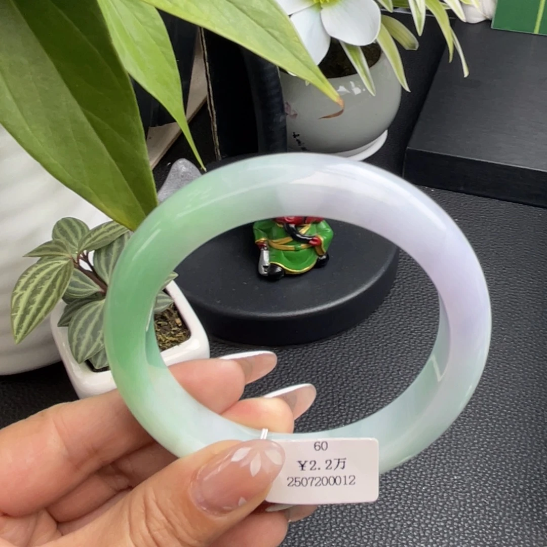 翡翠未镶嵌手镯糯化春彩60正圈