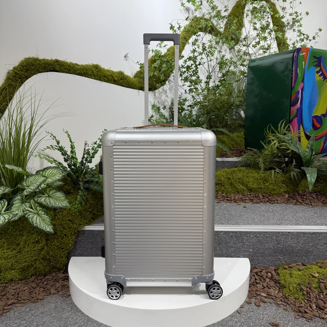 陪主播周游世界的拉杆箱26寸居家外出出国用