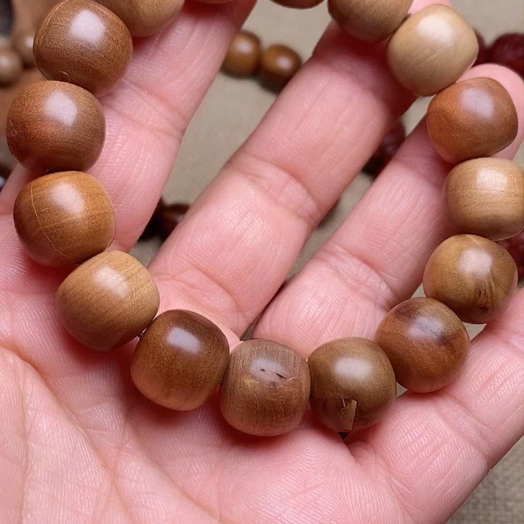 檀香木无事牌九***念老山檀香13*14微瑕