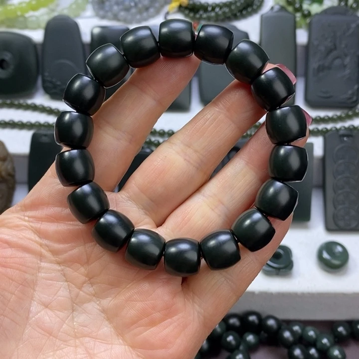 和田玉未镶嵌珠宝奇石