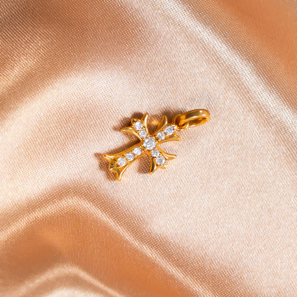 莫桑石十字架吊坠 18k金镶嵌莫桑钻吊坠 女士 时尚大气经典款