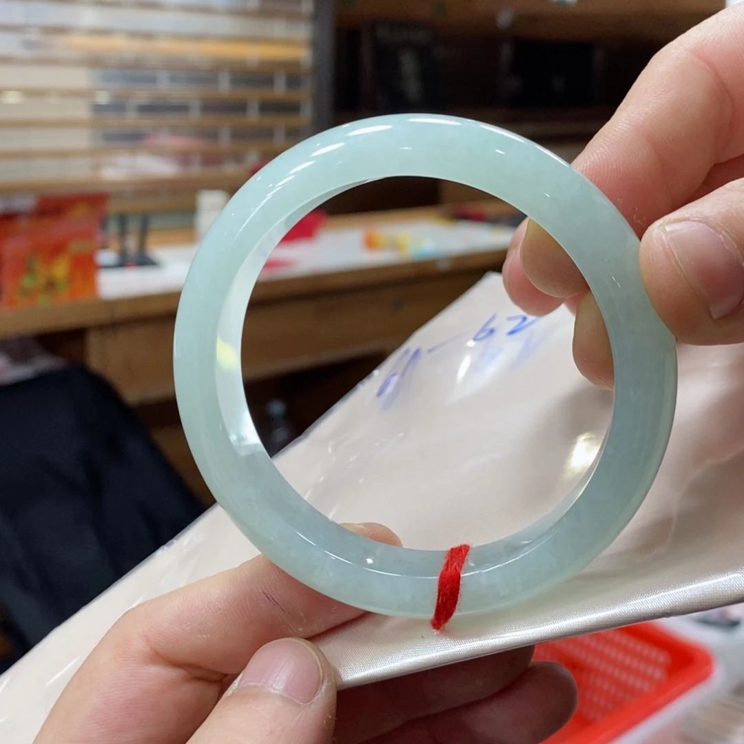 未镶嵌手镯翡翠翡翠