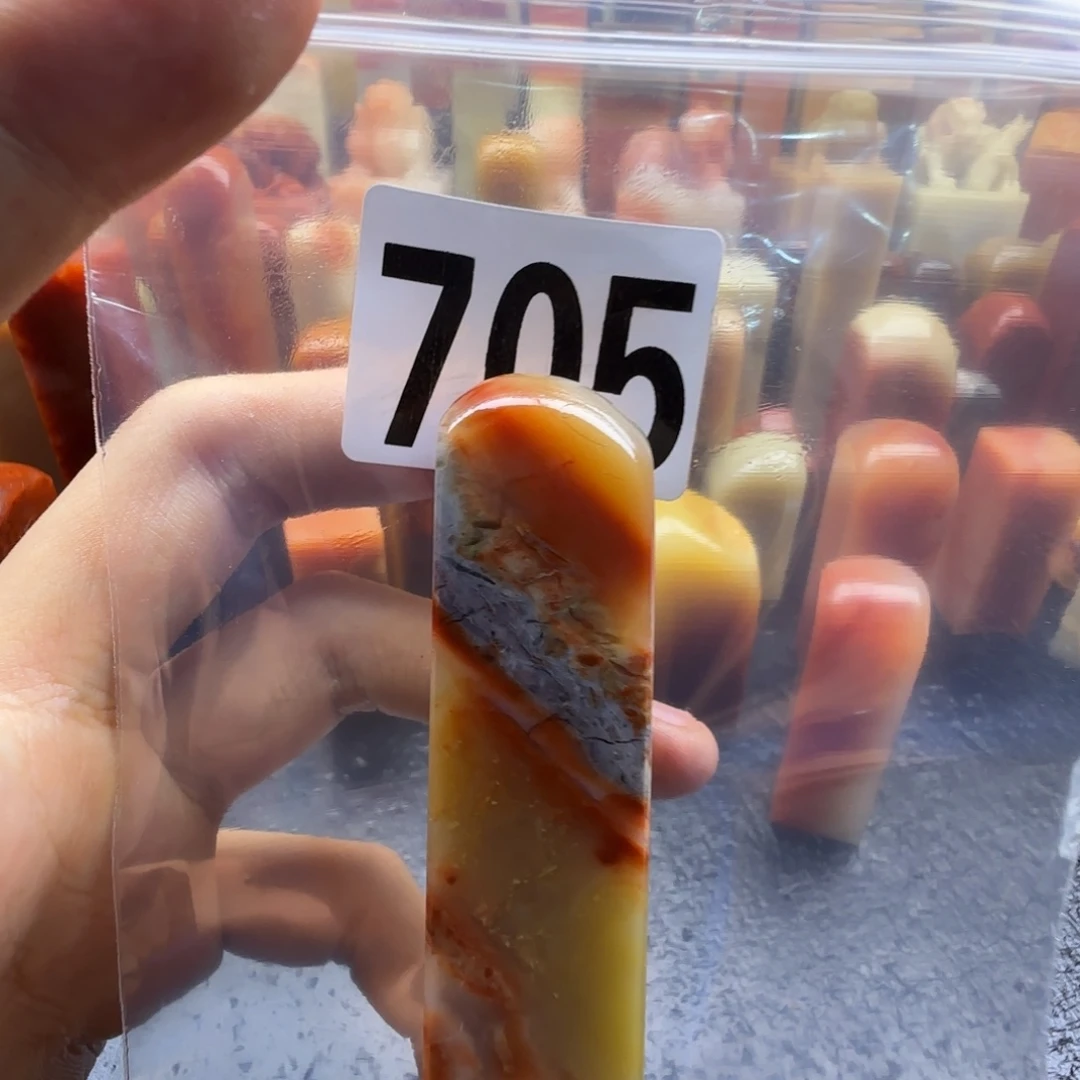 星****老挝石jmkkkkkkkkkkmm