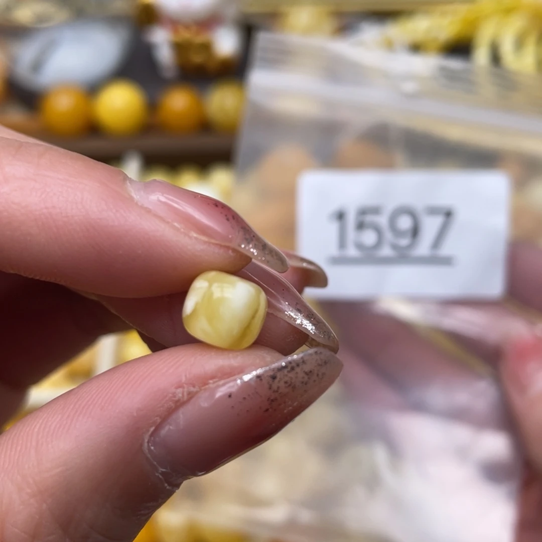 蜜蜡珠宝奇石未镶嵌8