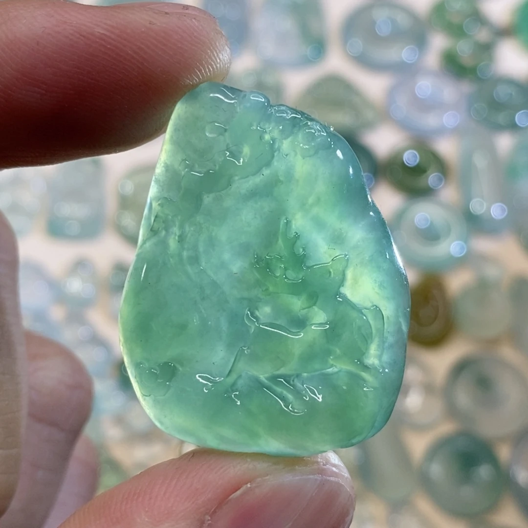 定制翡翠未镶嵌翡翠