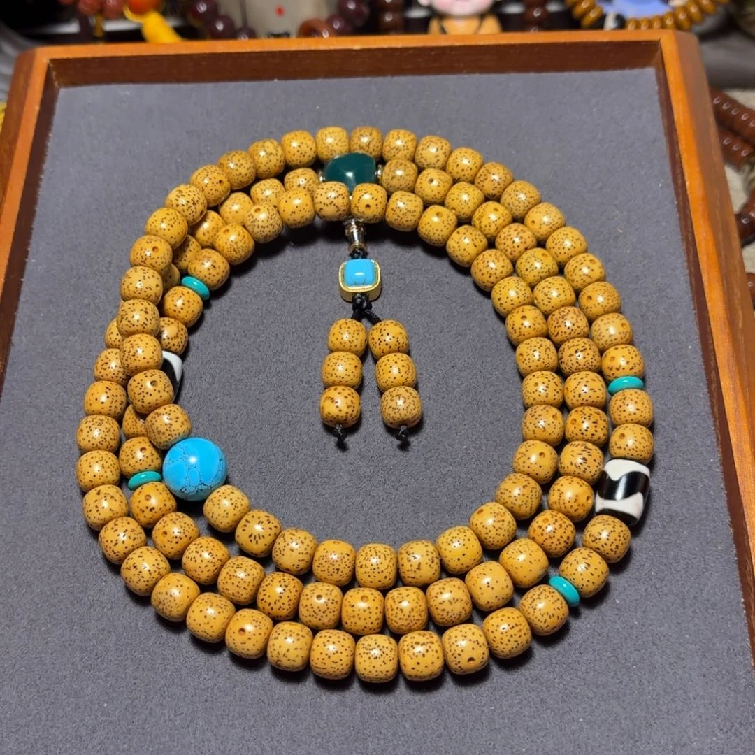 星月菩提吊坠10×9mm鸡油黄星月