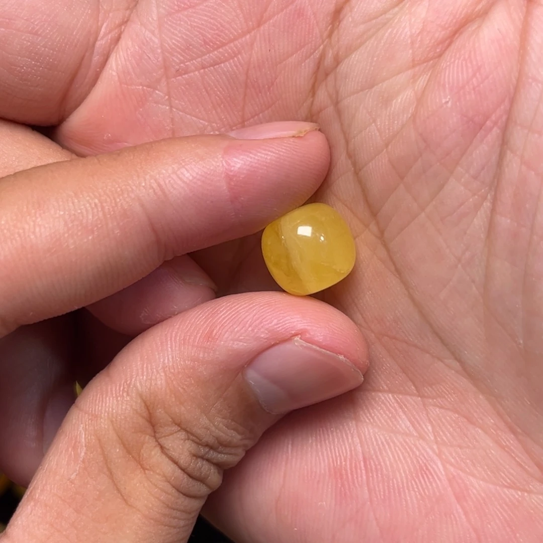 未镶嵌琥珀裸石蜜蜡鸡油黄老型11.3