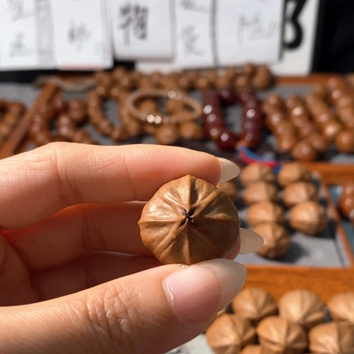 潘***生手串橄榄核24精品4花3通